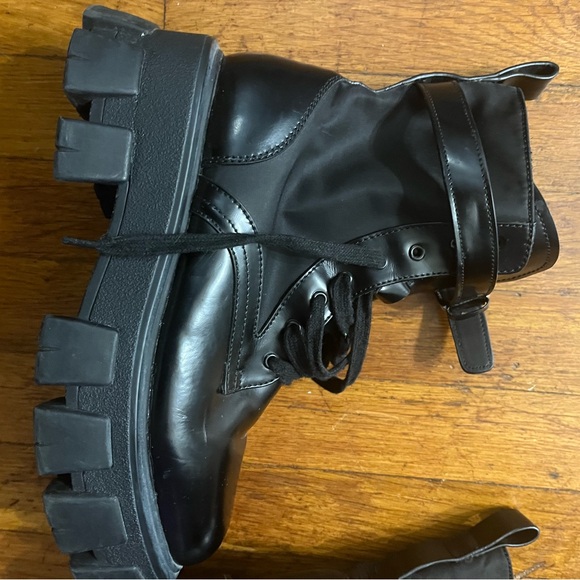 Monolith leather and Re-Nylon boots with pouch - Picture 2 of 3
